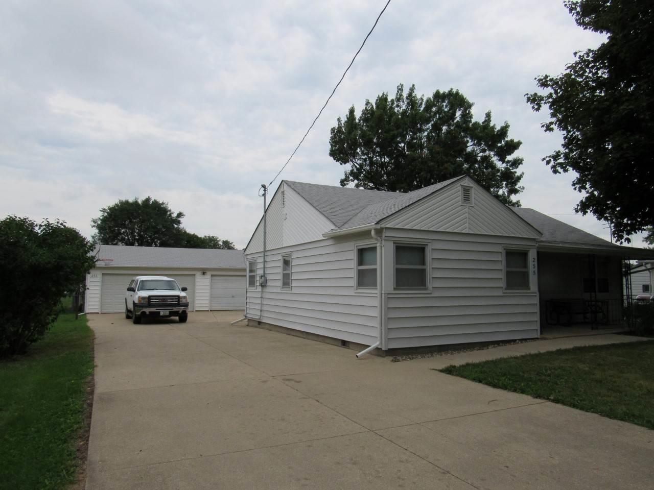 255 Wema Avenue - Photo 1