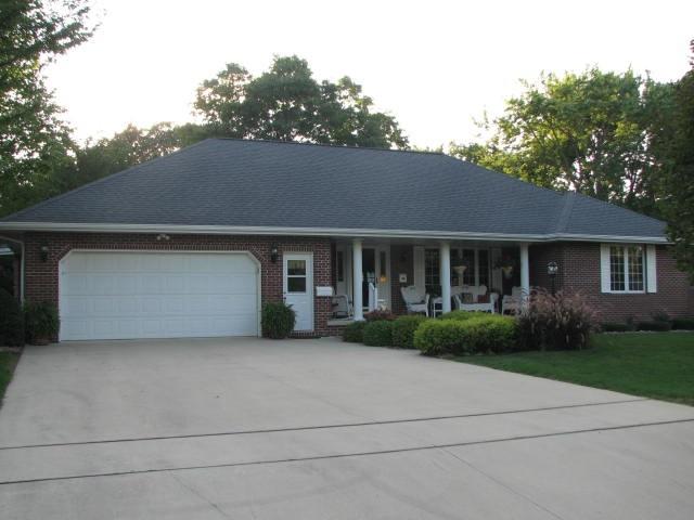 1214 8th Street - Photo 1