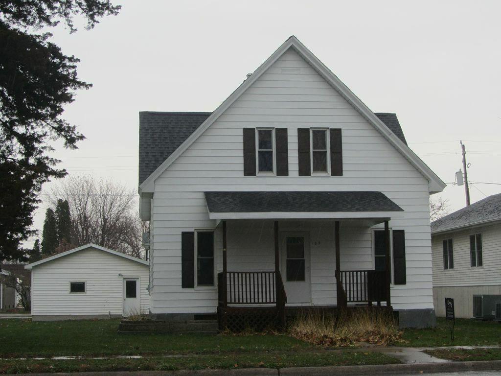 105 Sycamore - Photo 1