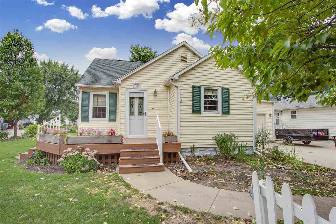 2116 Ansborough Avenue - Photo 1
