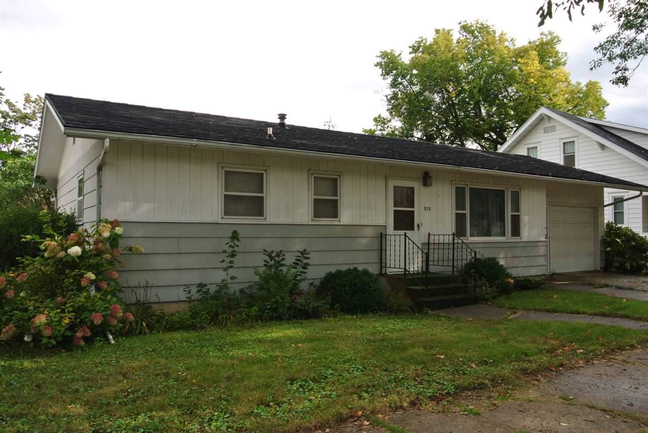 925 Main Street - Photo 1