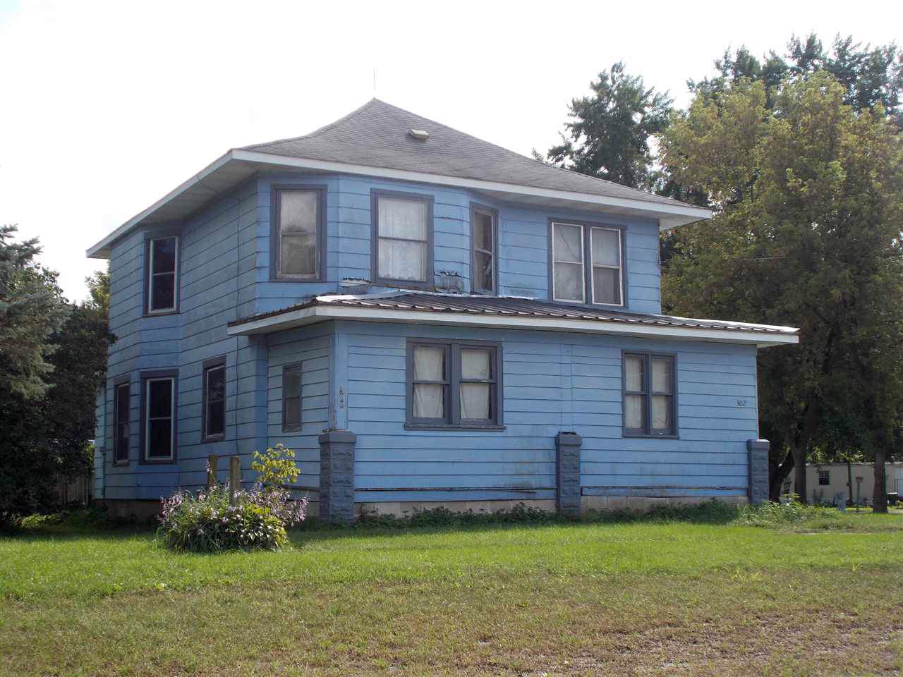 302 Hayes Street - Photo 1