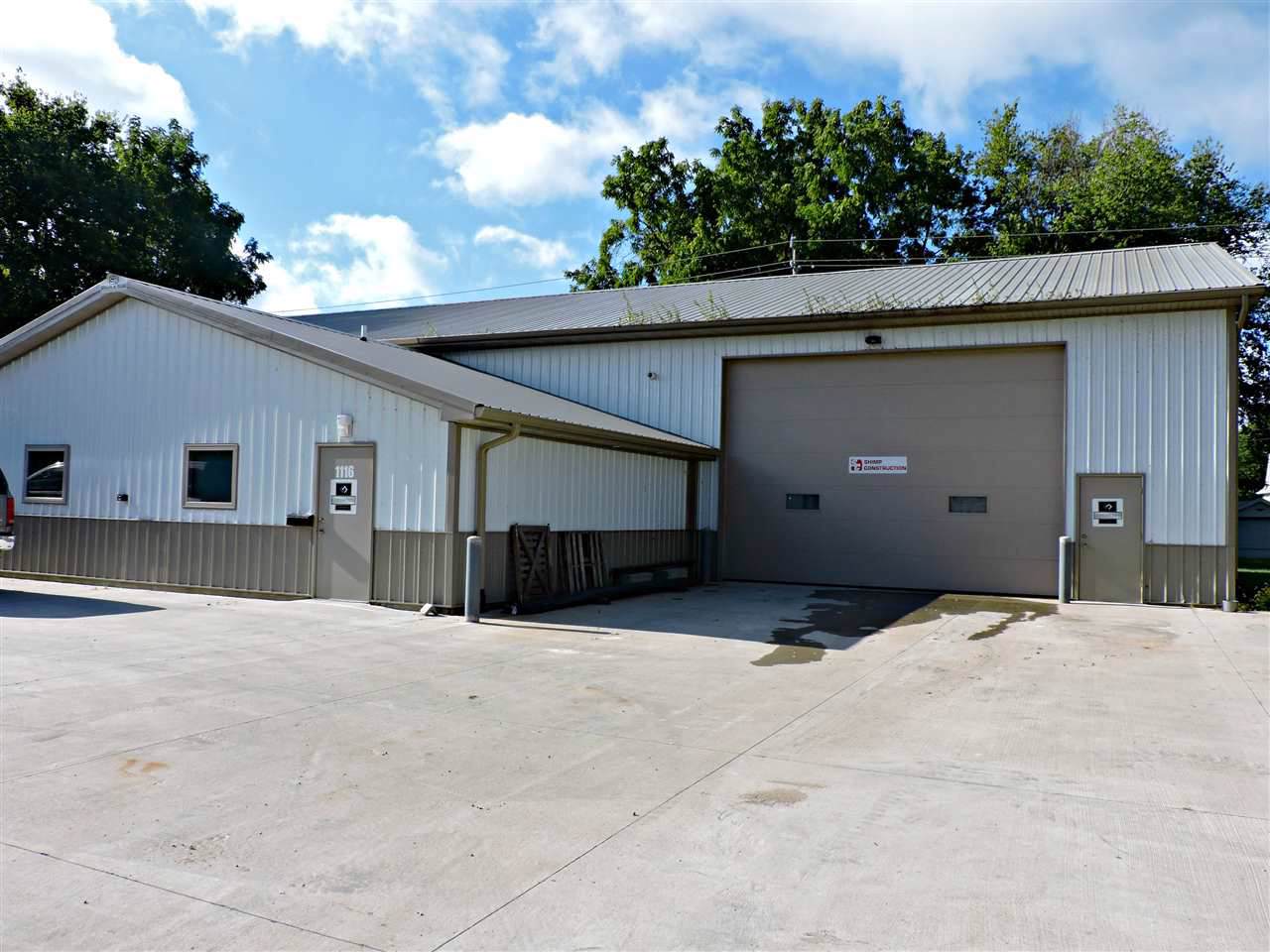 1116 Commercial Street - Photo 1