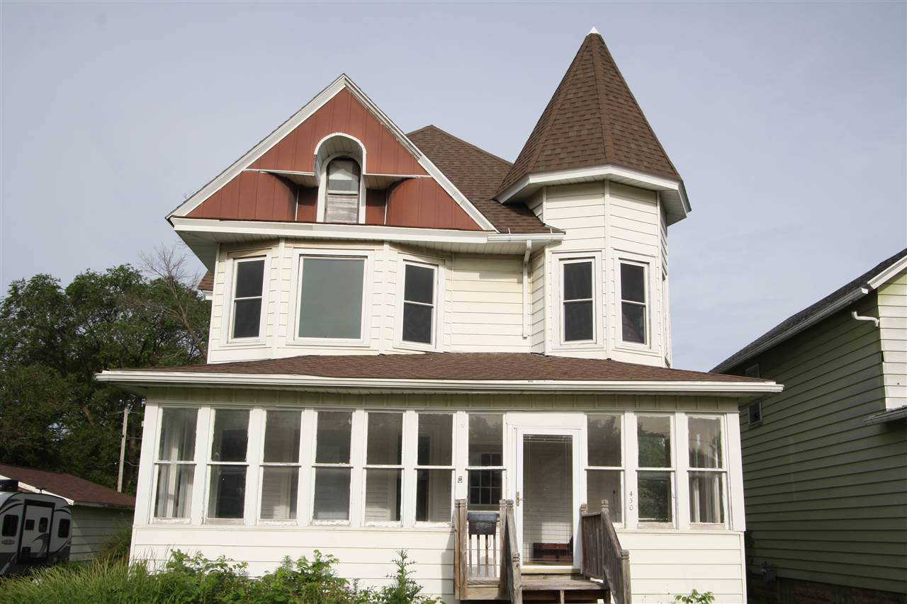 450 Frederick Avenue - Photo 1