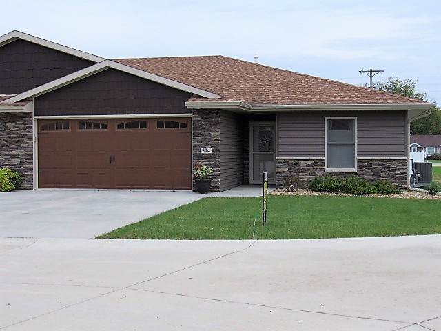 504 Locust Court - Photo 1