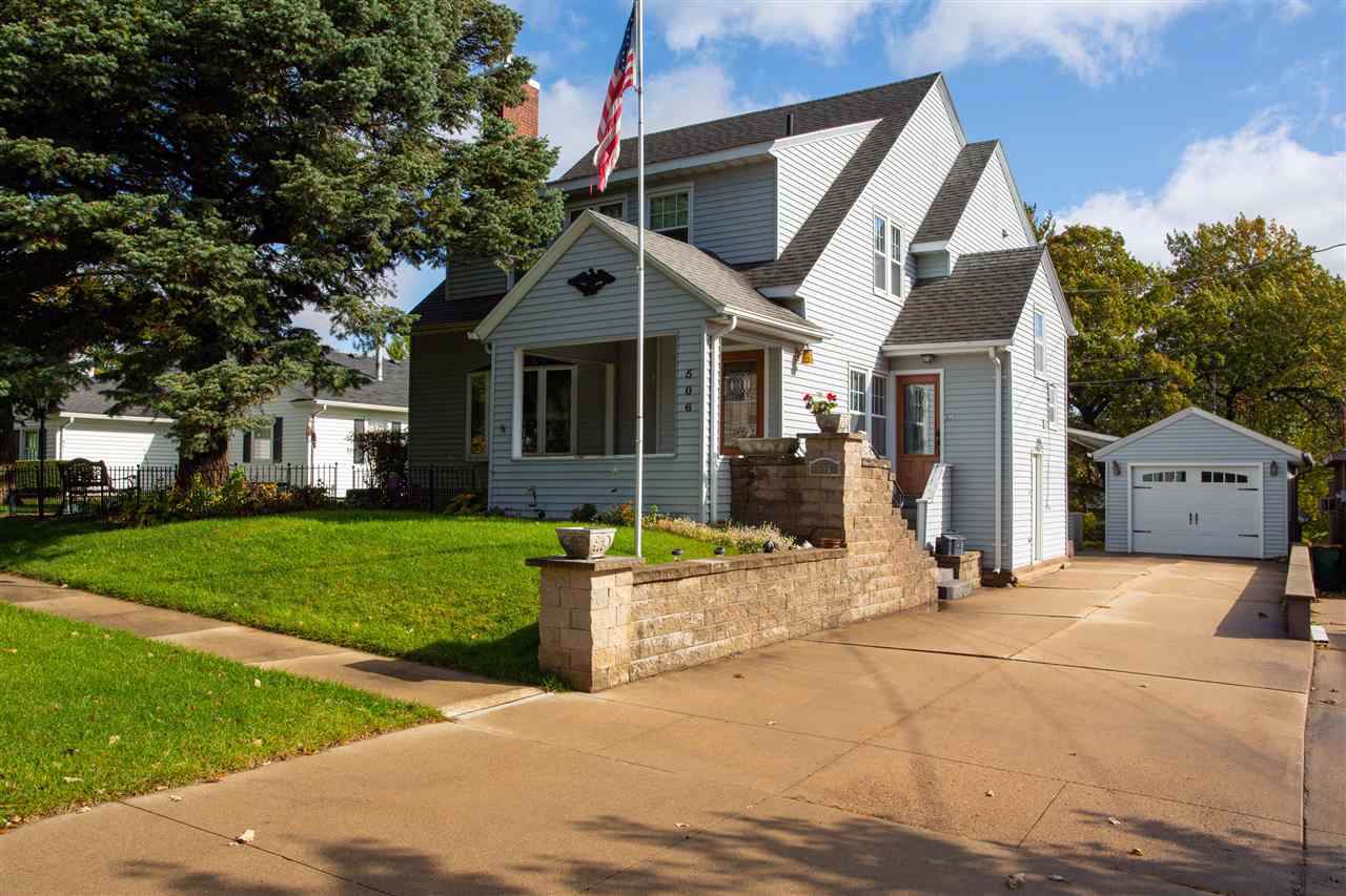 506 2nd Avenue - Photo 1