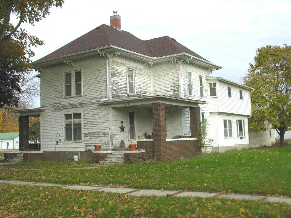 403 Chase Street - Photo 1