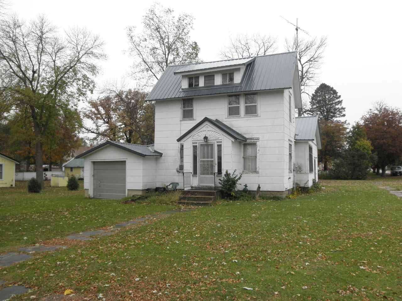 601 Oak Street - Photo 1