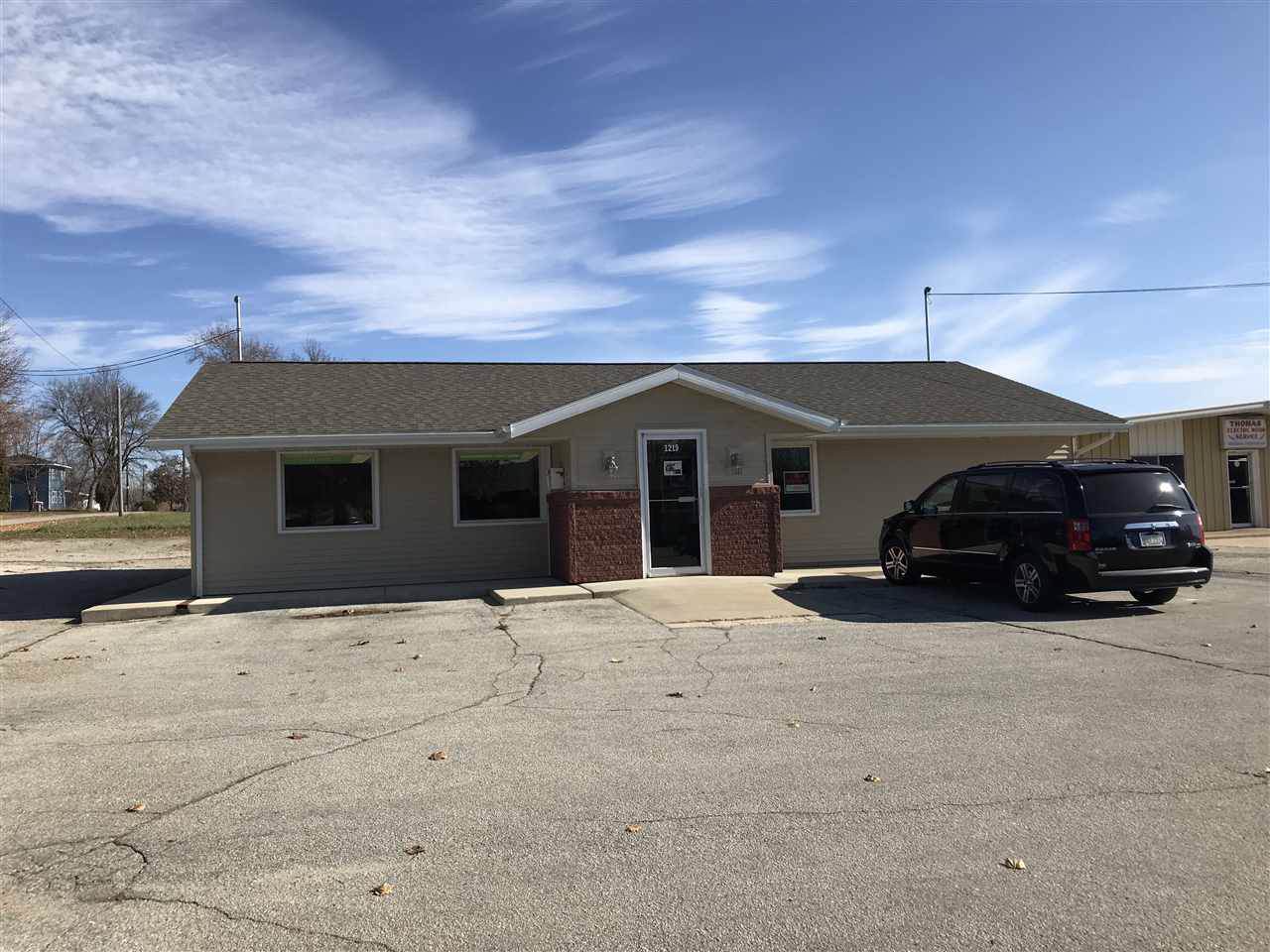 1219 S Frederick Ave Oelwein Suite 2 - Photo 1