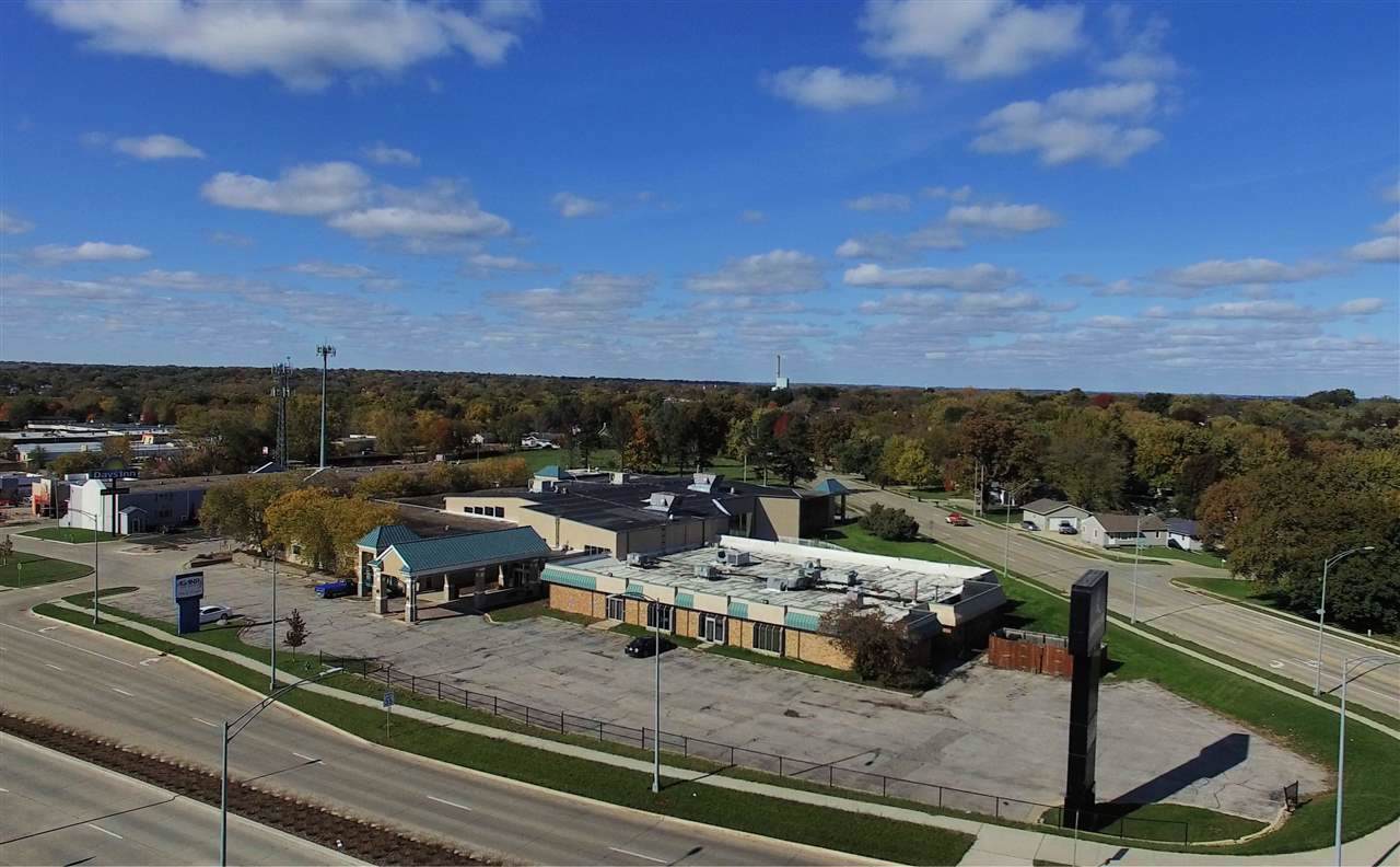 5826 University Avenue - Photo 1