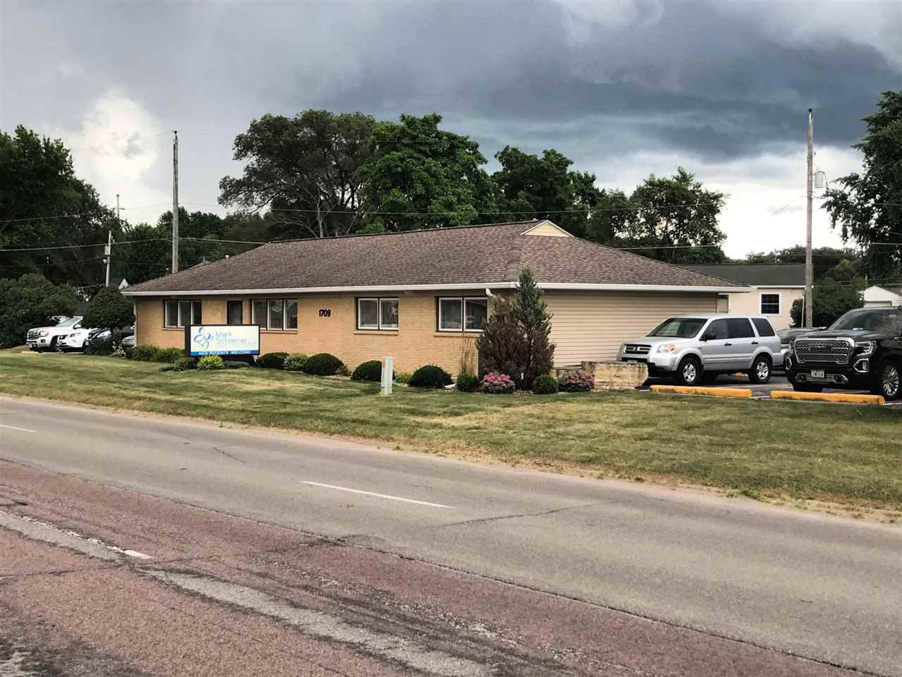 1709 University Avenue - Photo 1