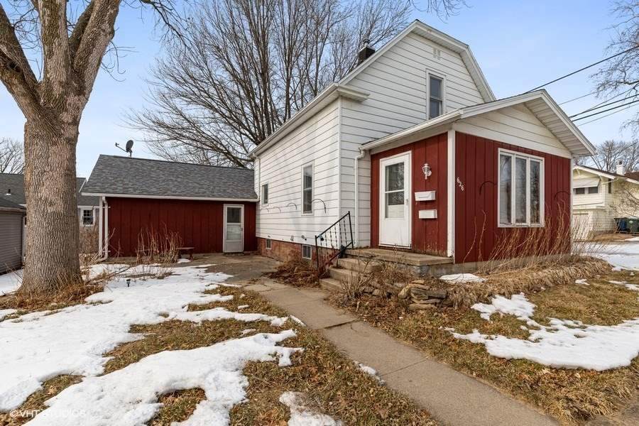 626 Moir Street - Photo 1