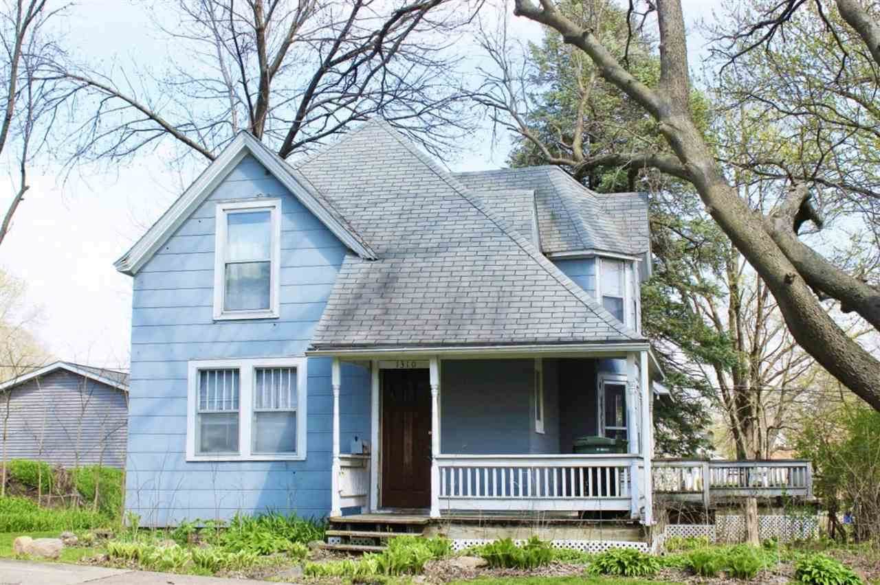 1310 Iowa Street - Photo 1