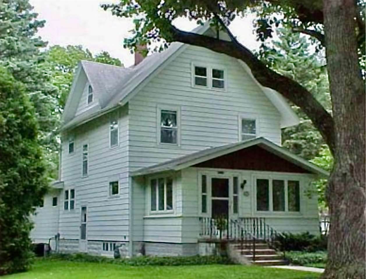 2112 Walnut Street - Photo 1