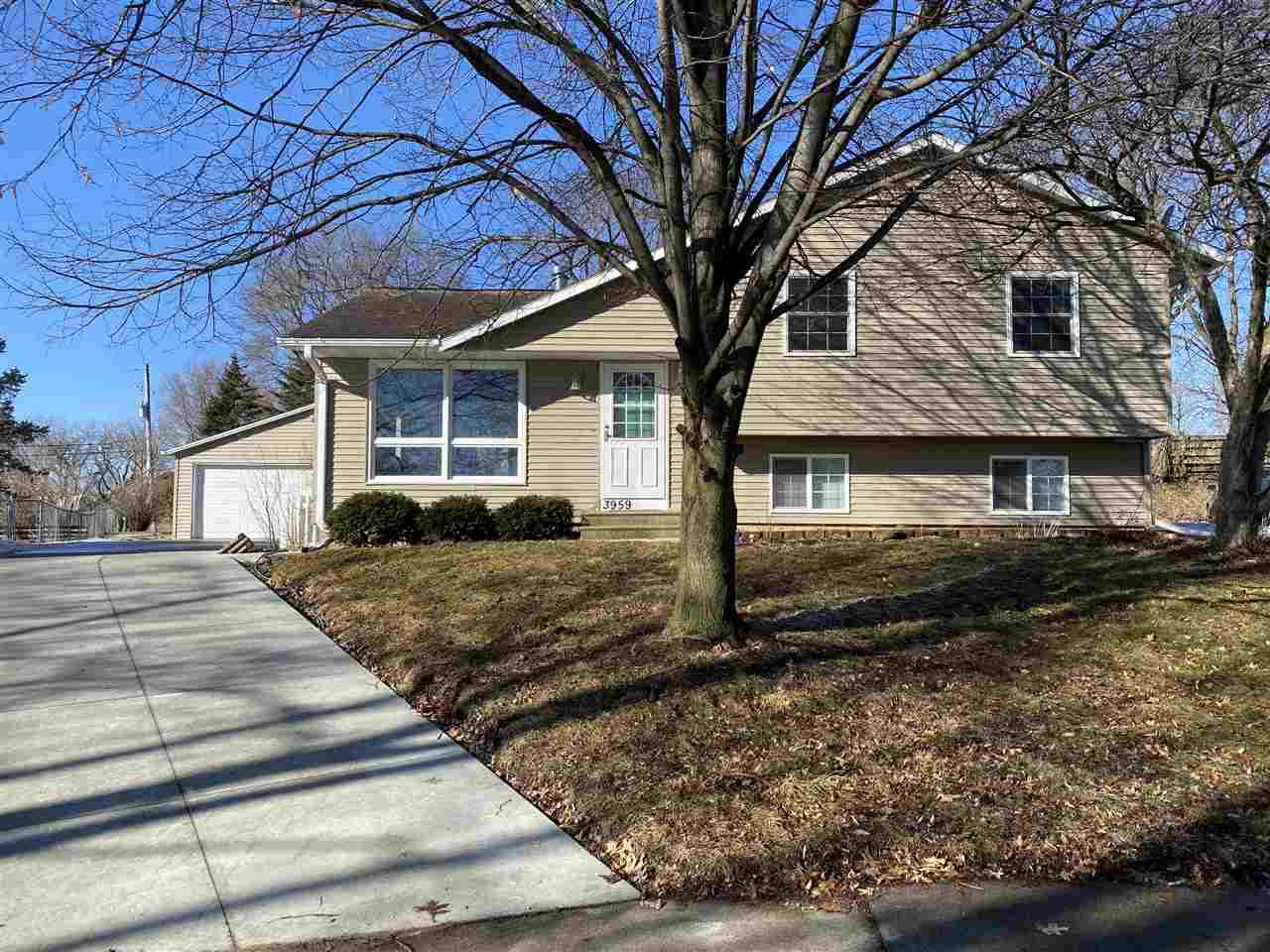 3959 Valdez Drive - Photo 1