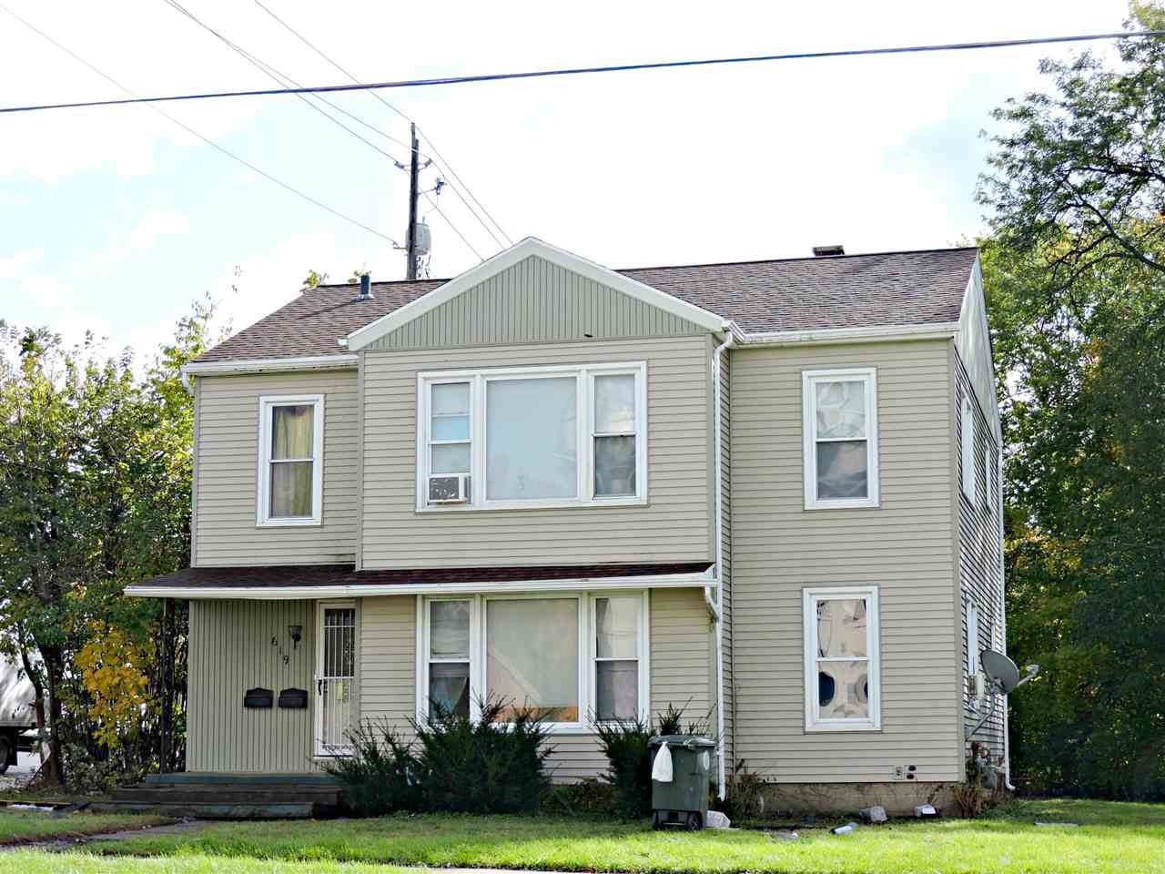 619 3 Street - Photo 1