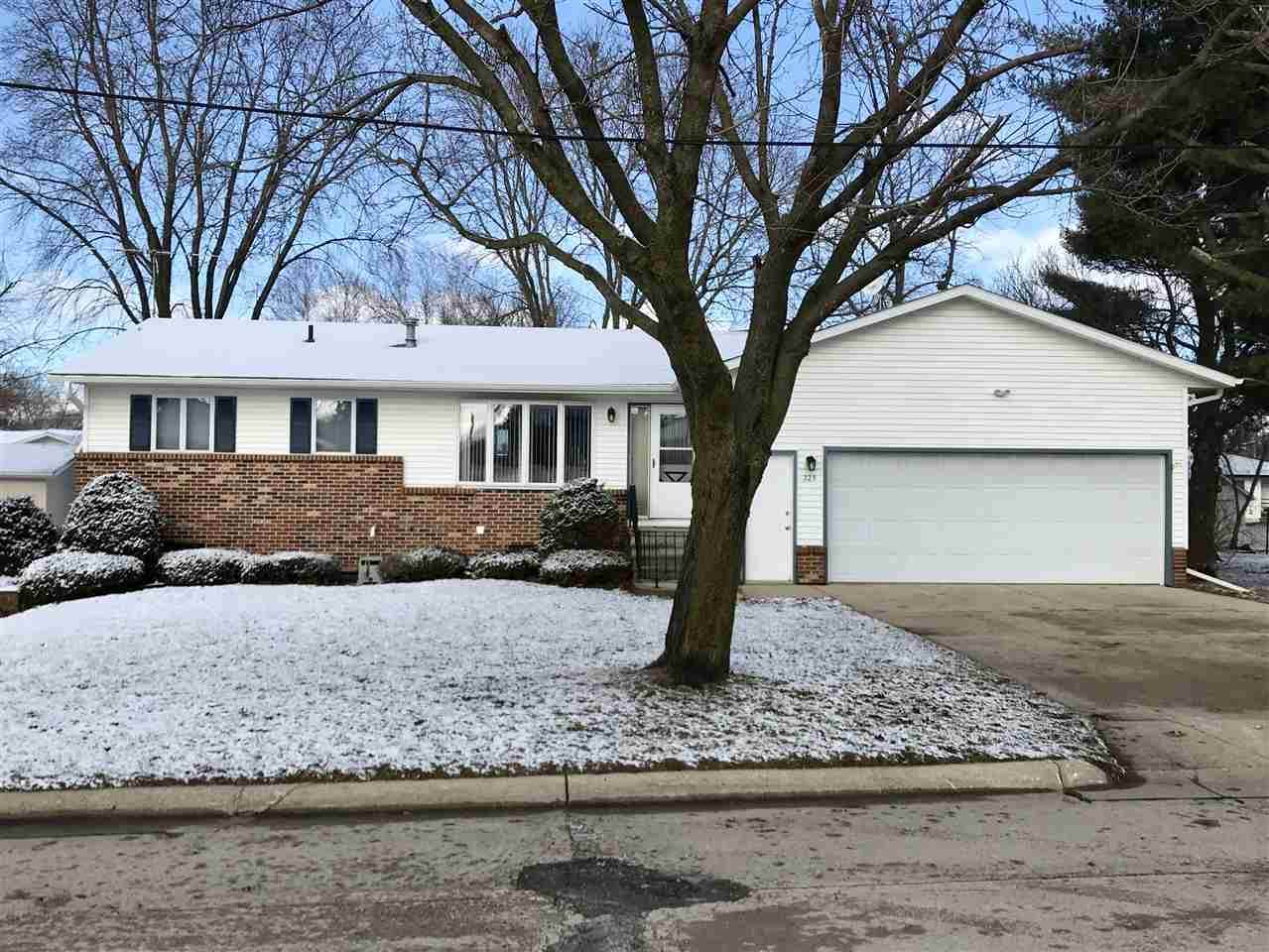 223 Broadway Avenue - Photo 1