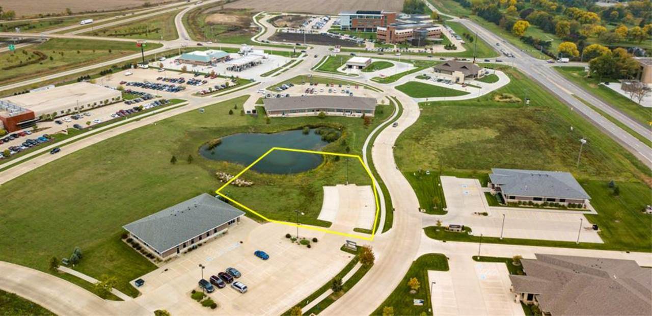 Lot Country Club Business Center - Photo 1