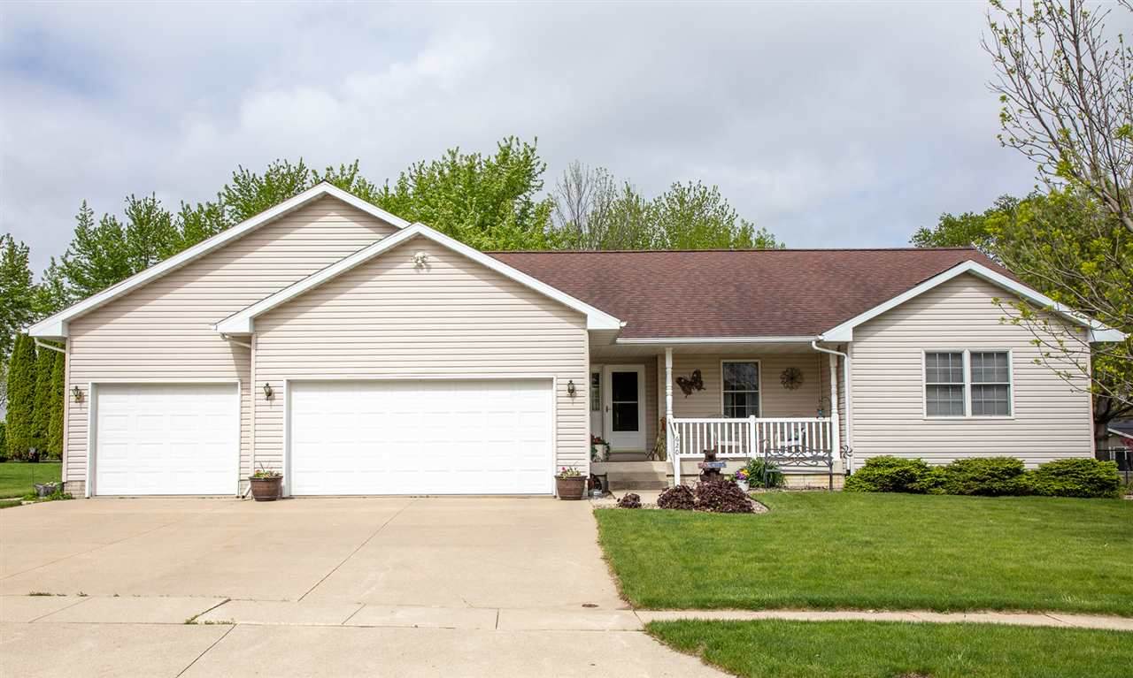 620 Sunrise Street - Photo 1