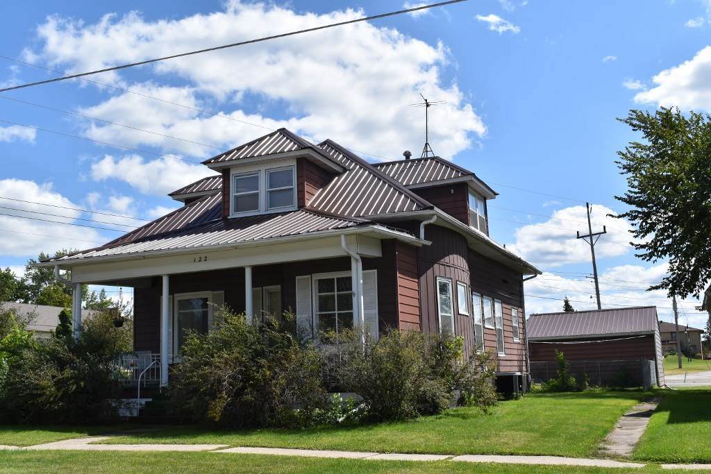 122 1st St Ne - Photo 1