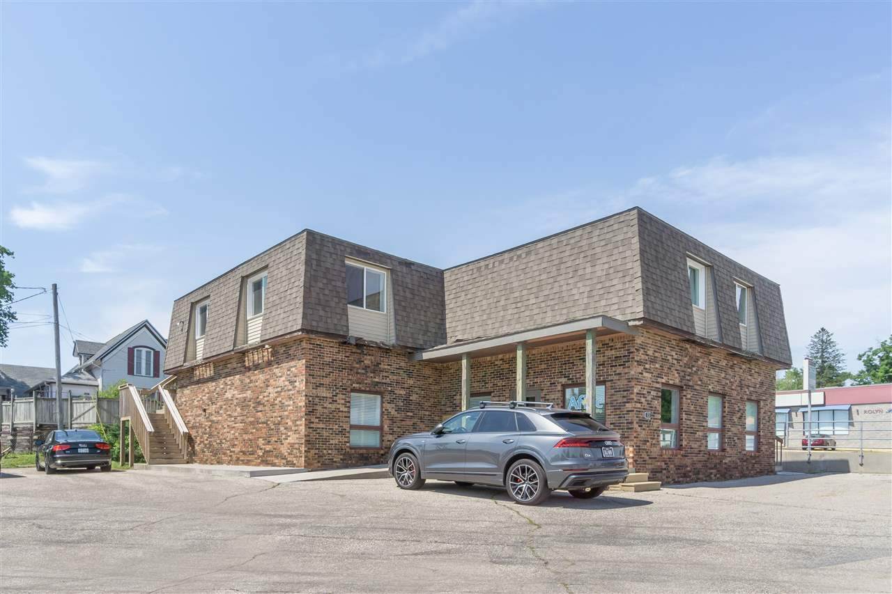 808 18th Street - Photo 1