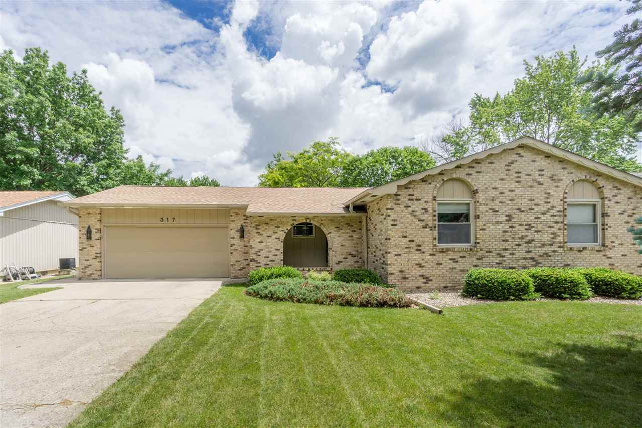 317 Oak Park Circle - Photo 1