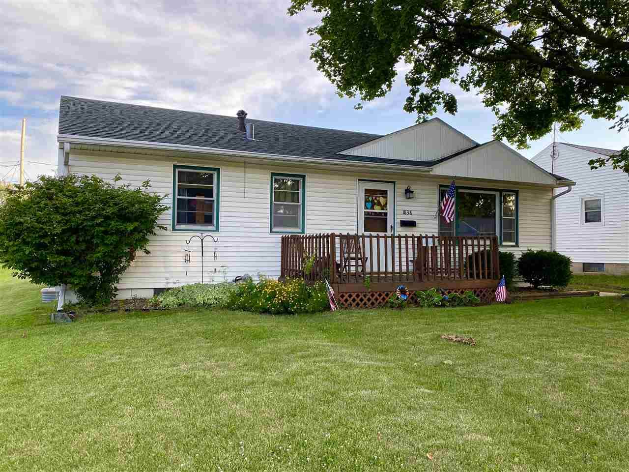 1838 Byron Avenue - Photo 1