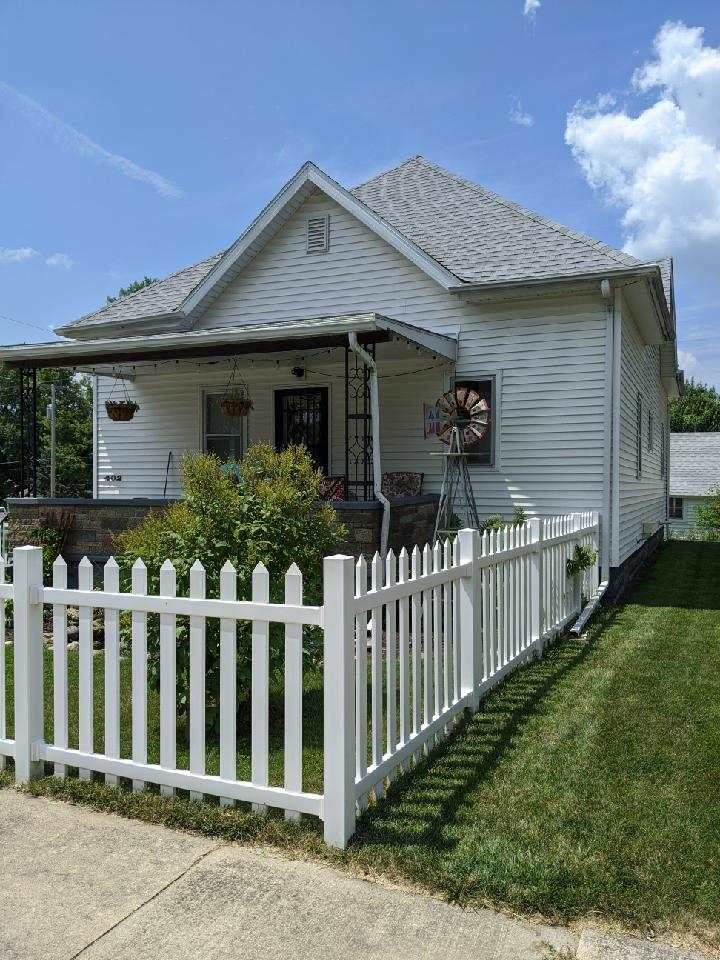 402 3rd Ave. Nw - Photo 1