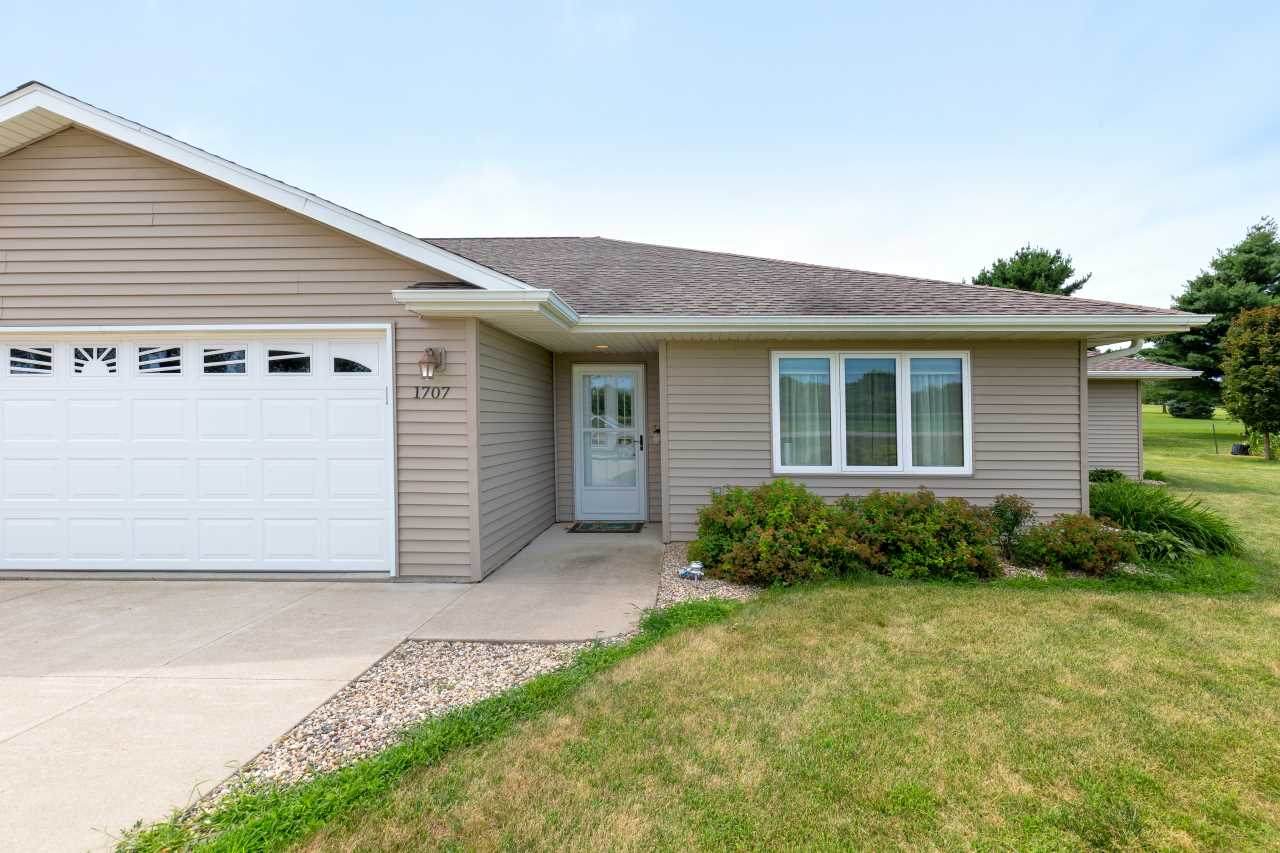1707 Parriott - Photo 1