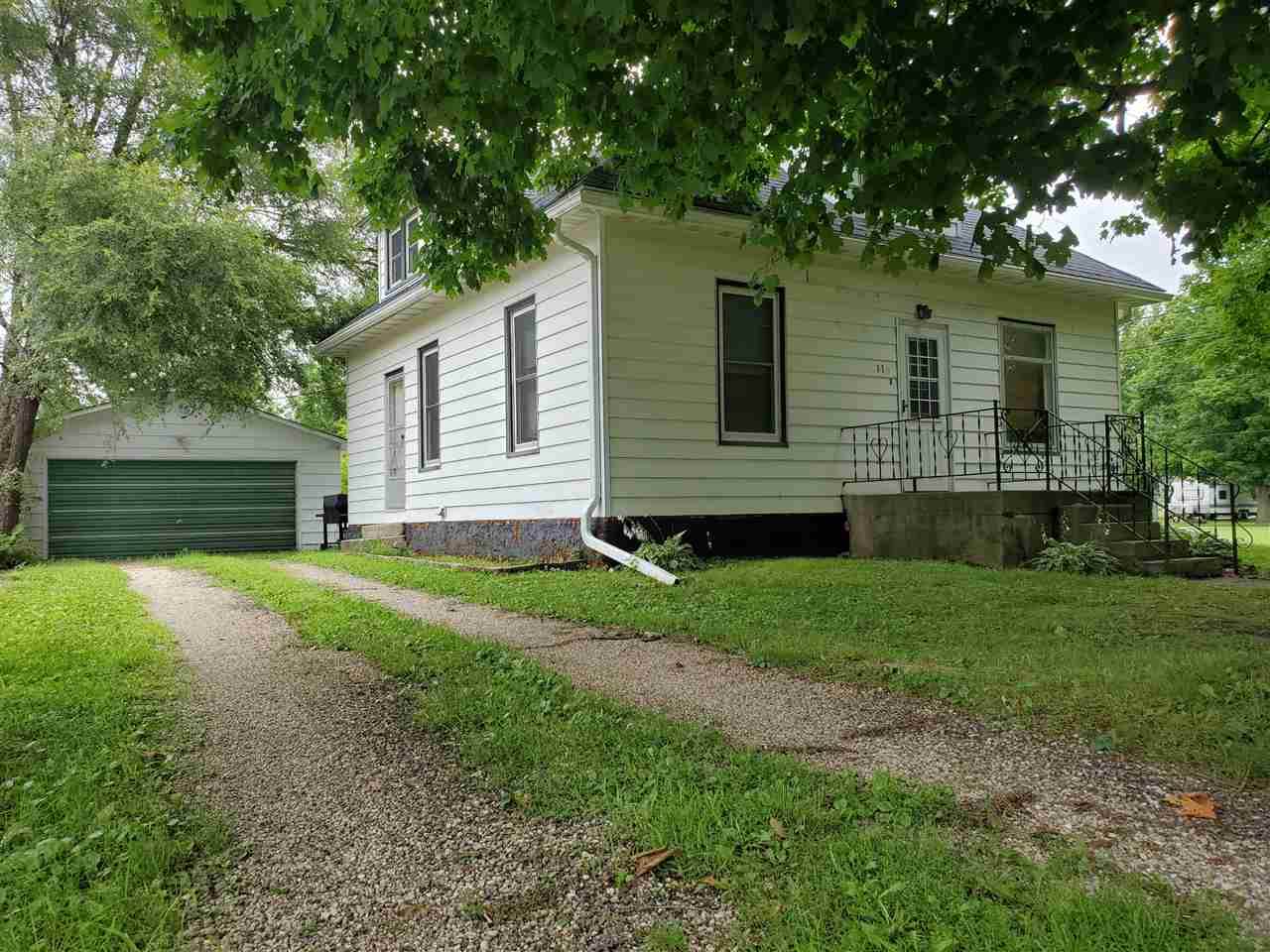 118 E Herriman - Photo 1