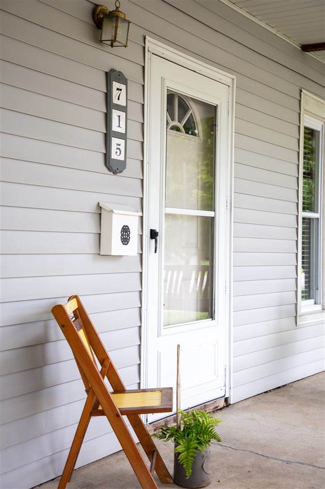 715 Tremont - Photo 1