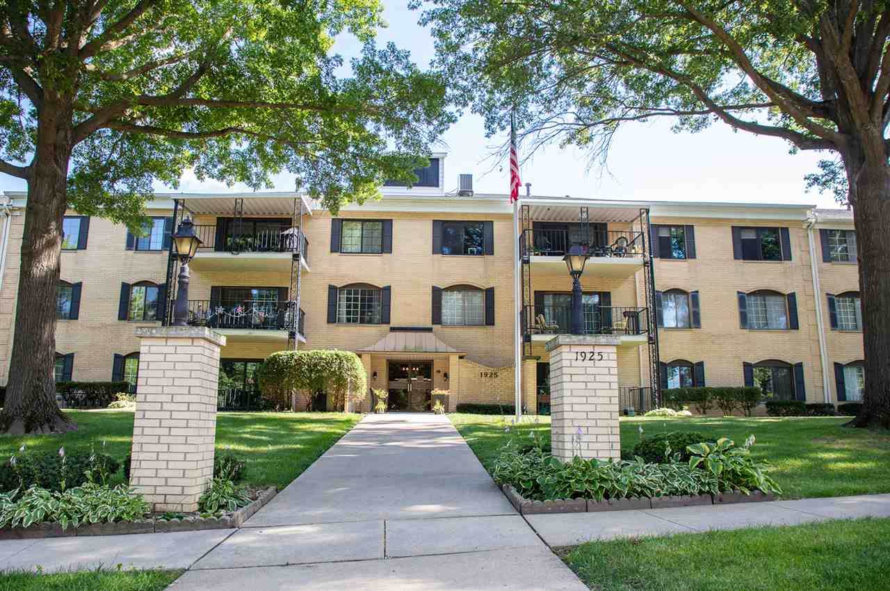1925 Westchester - Photo 1