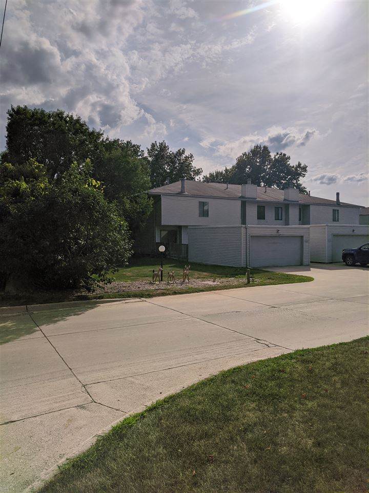 2103 Skyline Drive - Photo 1