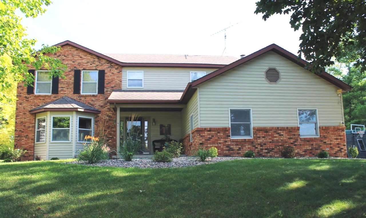 1105 Skyline Drive - Photo 1