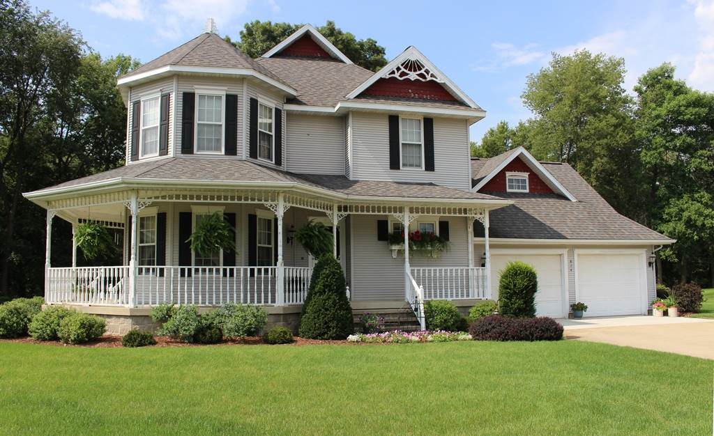 824 Tanglewood Drive - Photo 1
