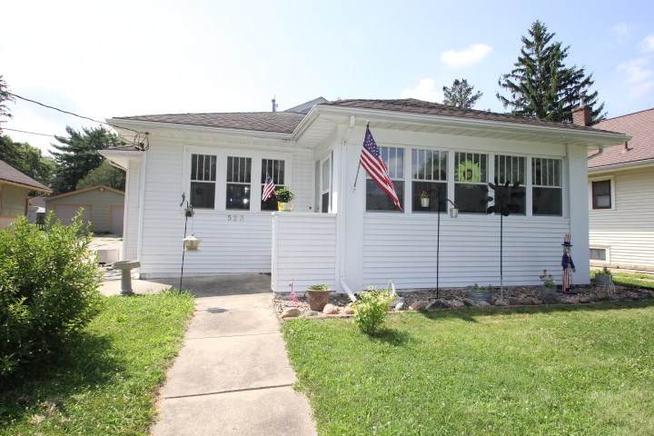 523 Campbell Avenue - Photo 1