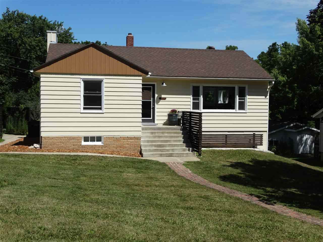 602 Plum Street - Photo 1