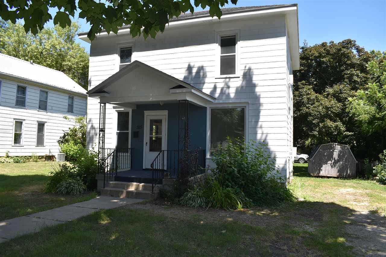 1115 Main Street - Photo 1