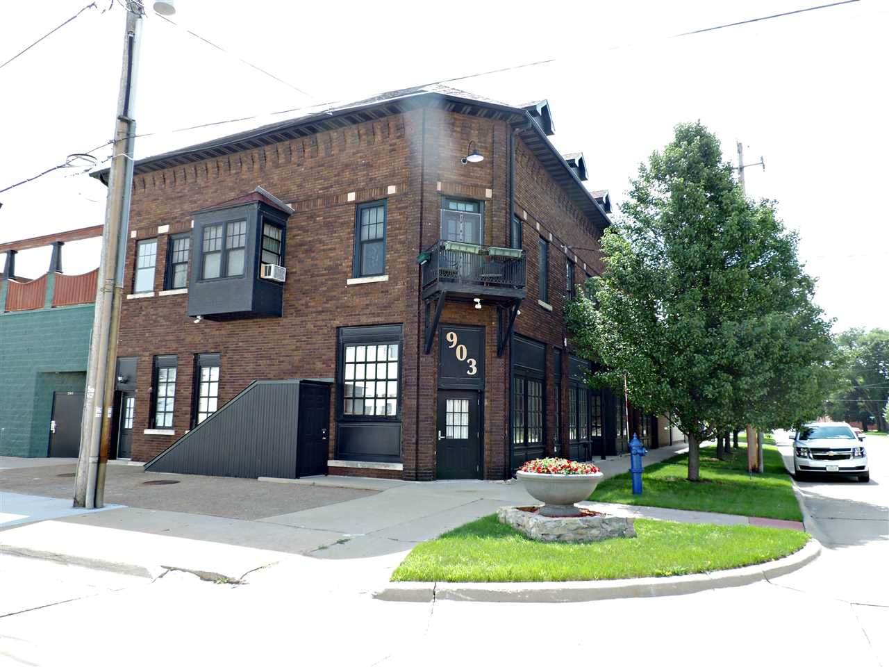 903 Sycamore Street - Photo 1