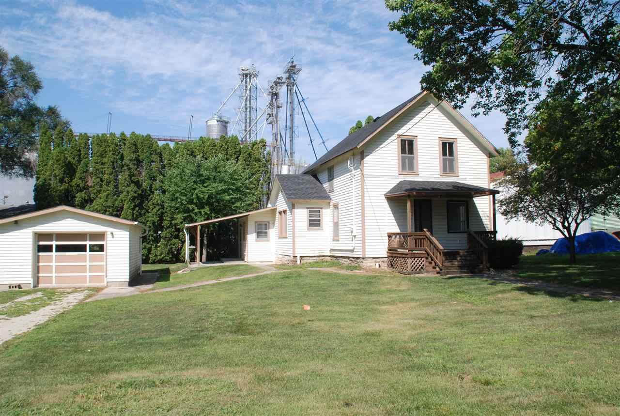 704 Main Street - Photo 1