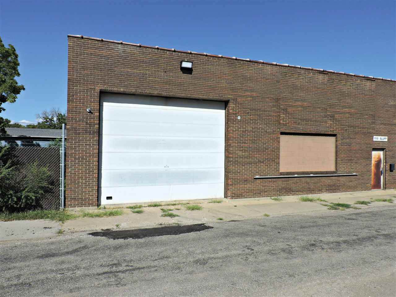 1115 Bluff Street - Photo 1
