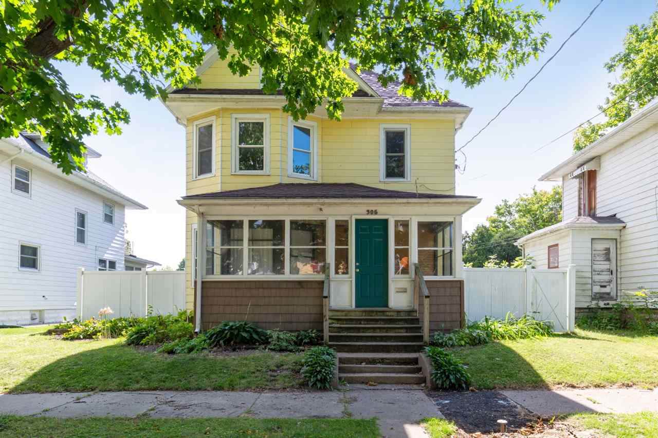 306 Vermont Street - Photo 1