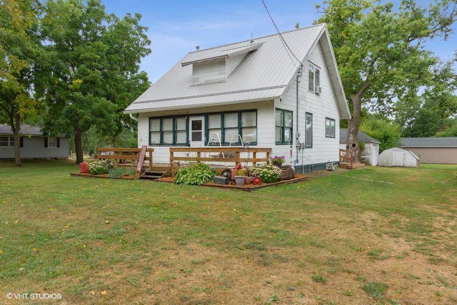 435 1st Street - Photo 1