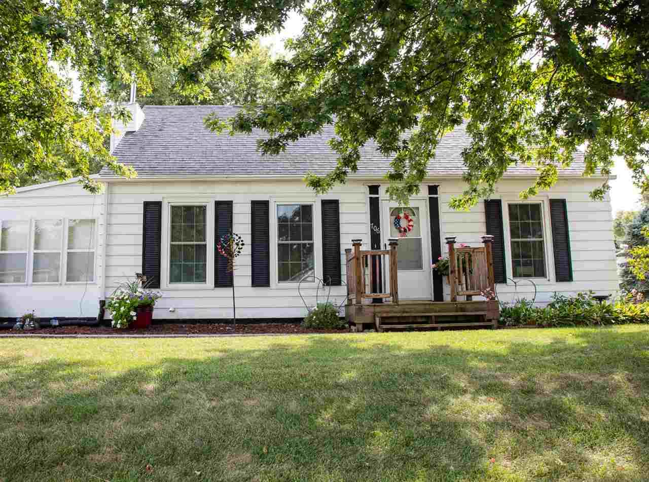 706 Sycamore Street - Photo 1
