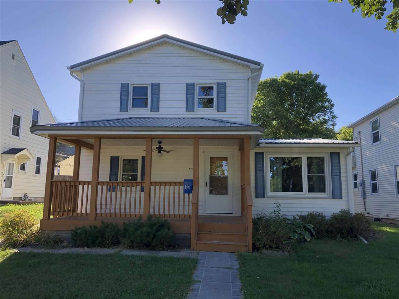 323 Pershing Avenue - Photo 1