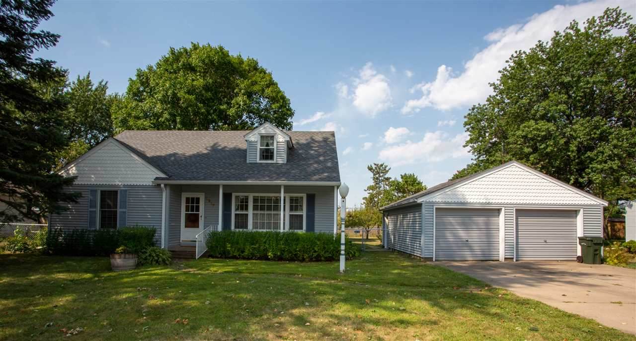 2917 Dallas Drive - Photo 1
