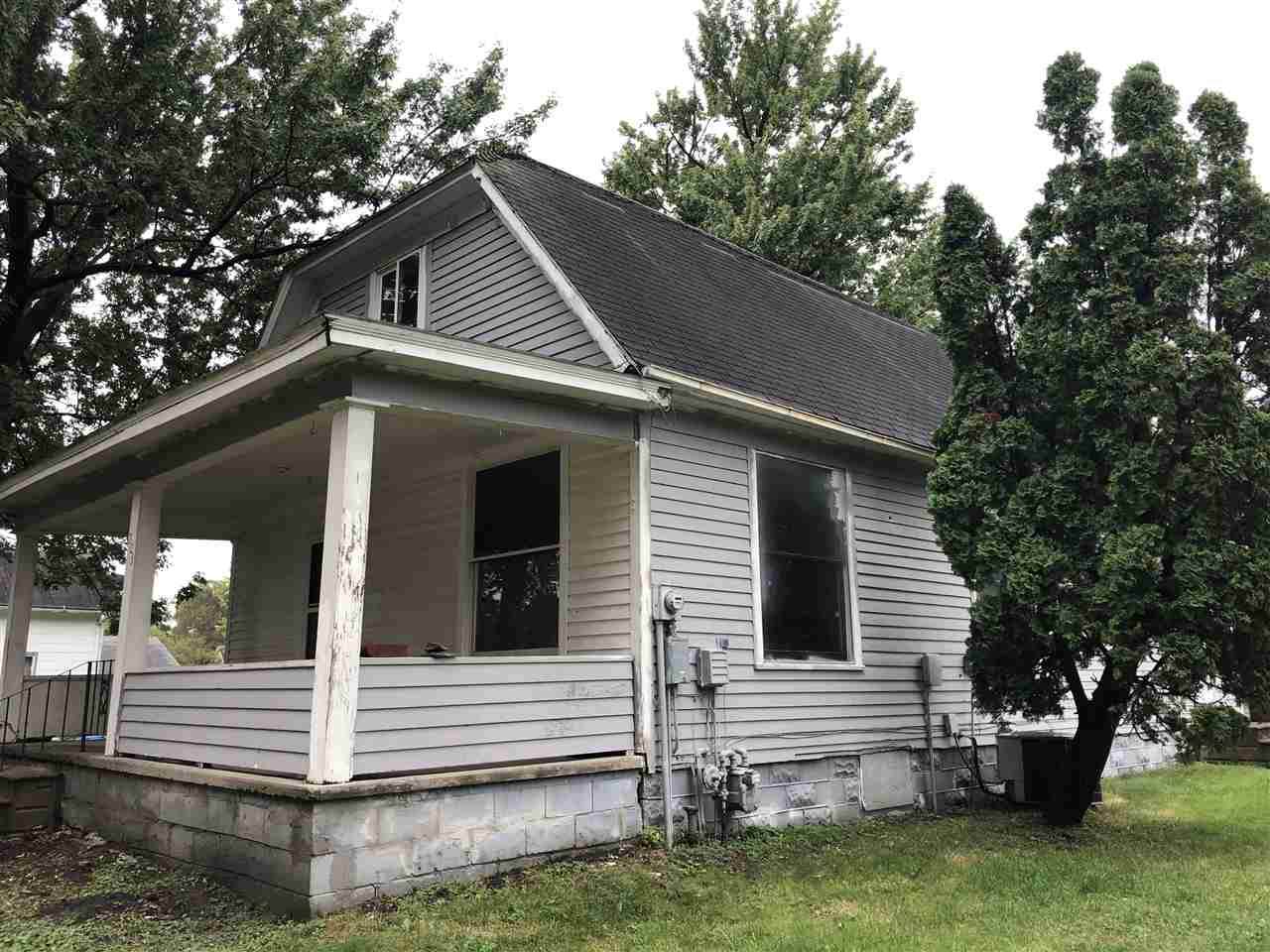 703 Chestnut Street - Photo 1