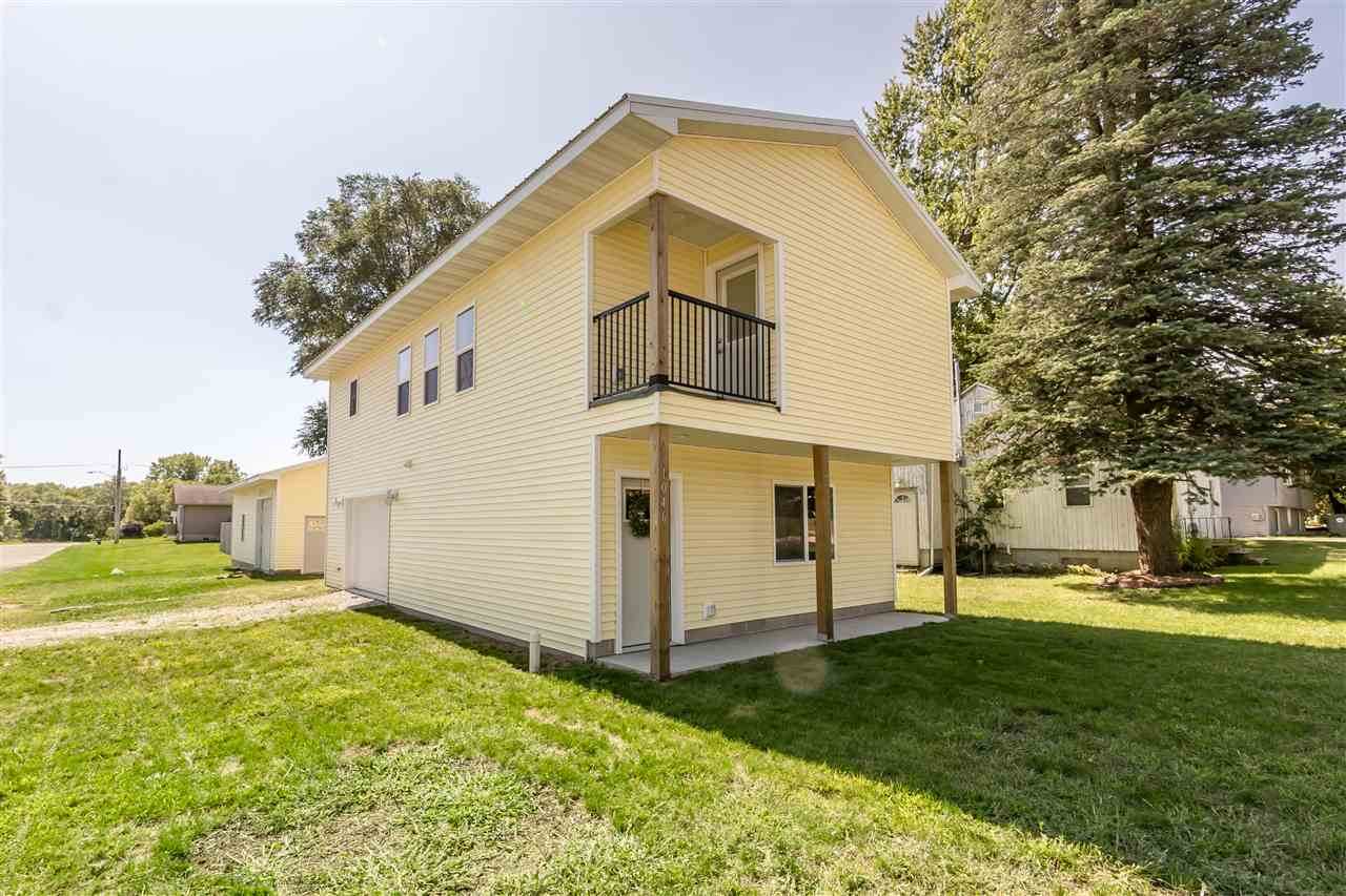 1046 Ann Street - Photo 1