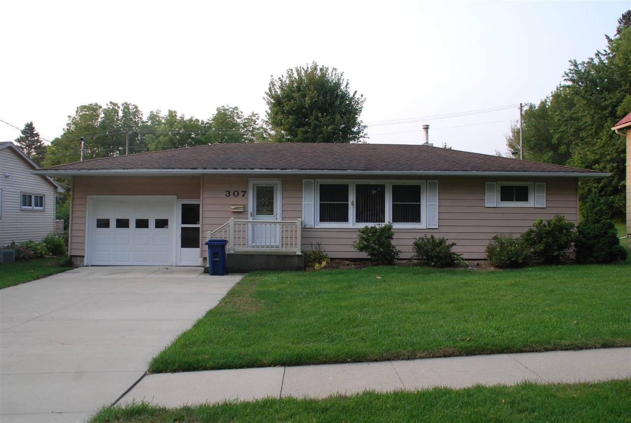 307 Elm Street - Photo 1