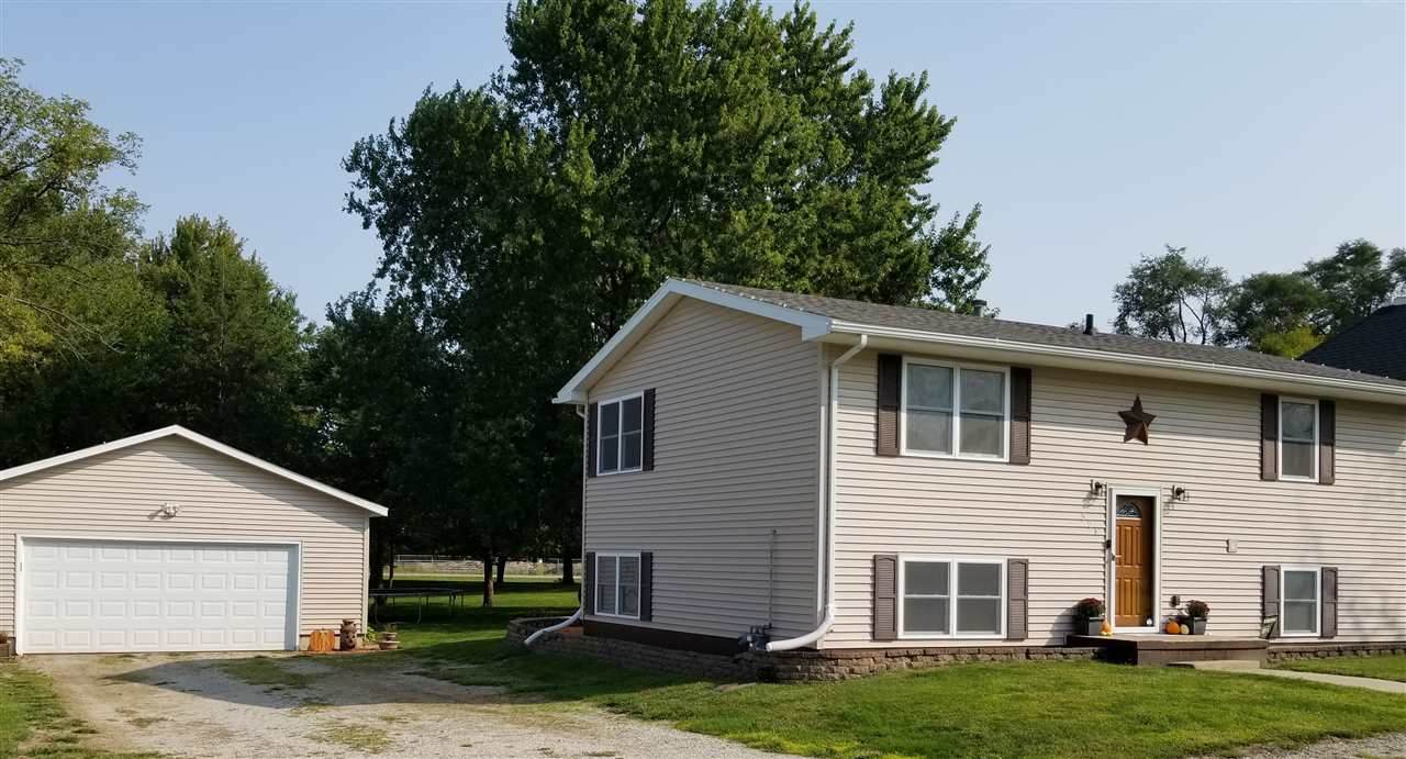 304 7th Street - Photo 1